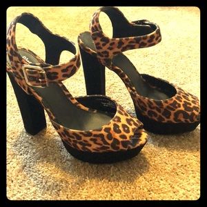 Mossimo leopard heel